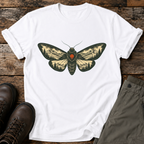 Motte in der Berglandschaft T-shirt
