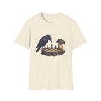 krähe gegen Pilz T-Shirt