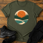 Flusslauf ins Abendlicht T-Shirt
