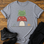 Frosch auf dem Pilzthron T-Shirt