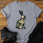 Hasen-Silhouette mit Berg T-Shirt