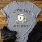 Ruhige Tage, gute Snacks T-Shirt