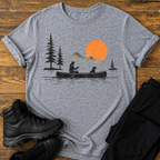 Kanu-Sonnenuntergang mit Hund T-Shirt