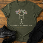 Der Frühling trägt auf T-Shirt
