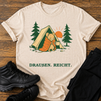Draußen. Reicht. T-Shirt