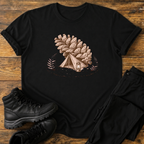 Zelt unter Tannenzapfen T-Shirt