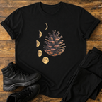 Mondphasen & Tannenzapfen T-Shirt