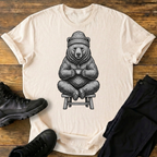 Bär trinkt Kaffee T-Shirt