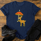 Kleines Reh mit Regenschirm T-Shirt