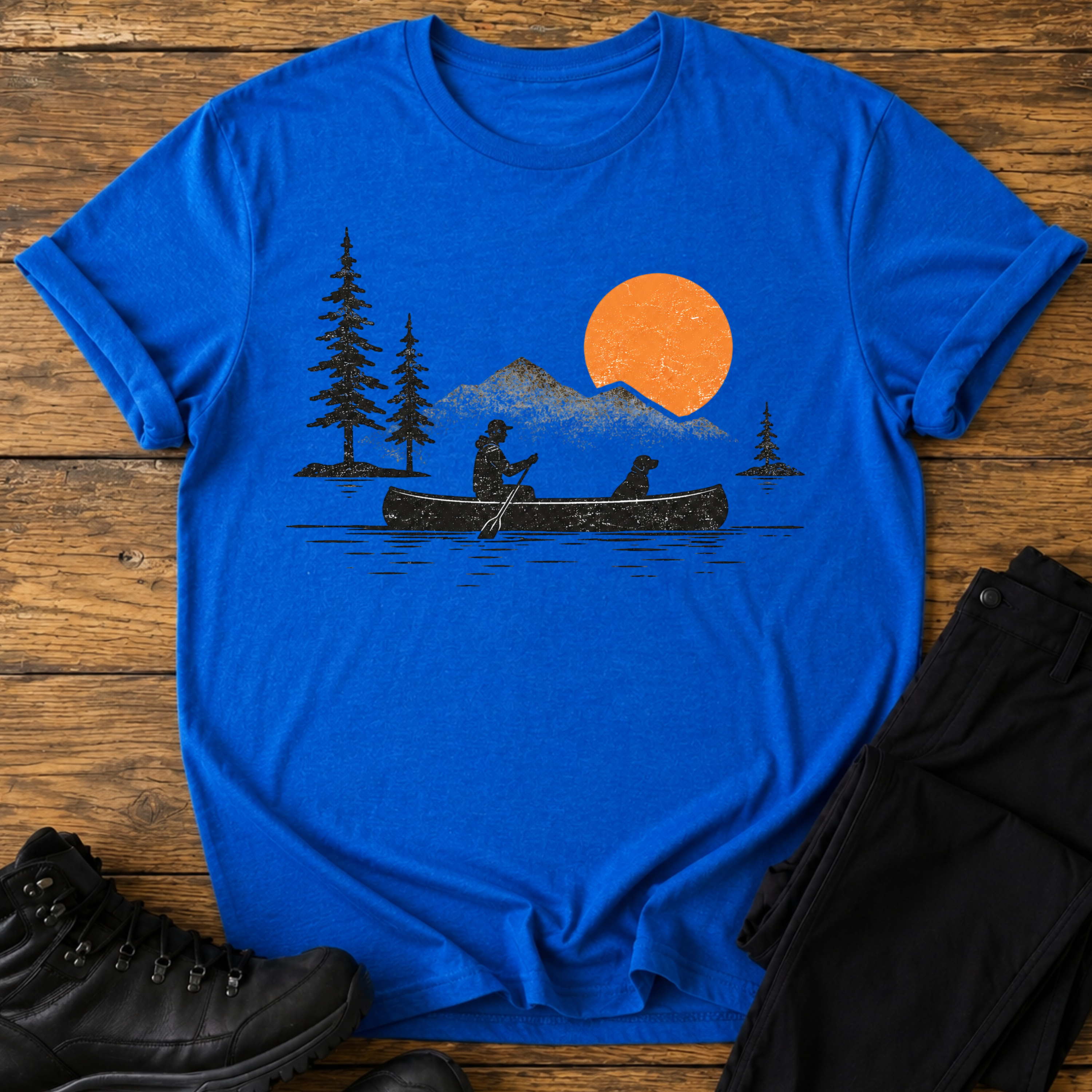 Kanu-Sonnenuntergang mit Hund T-Shirt